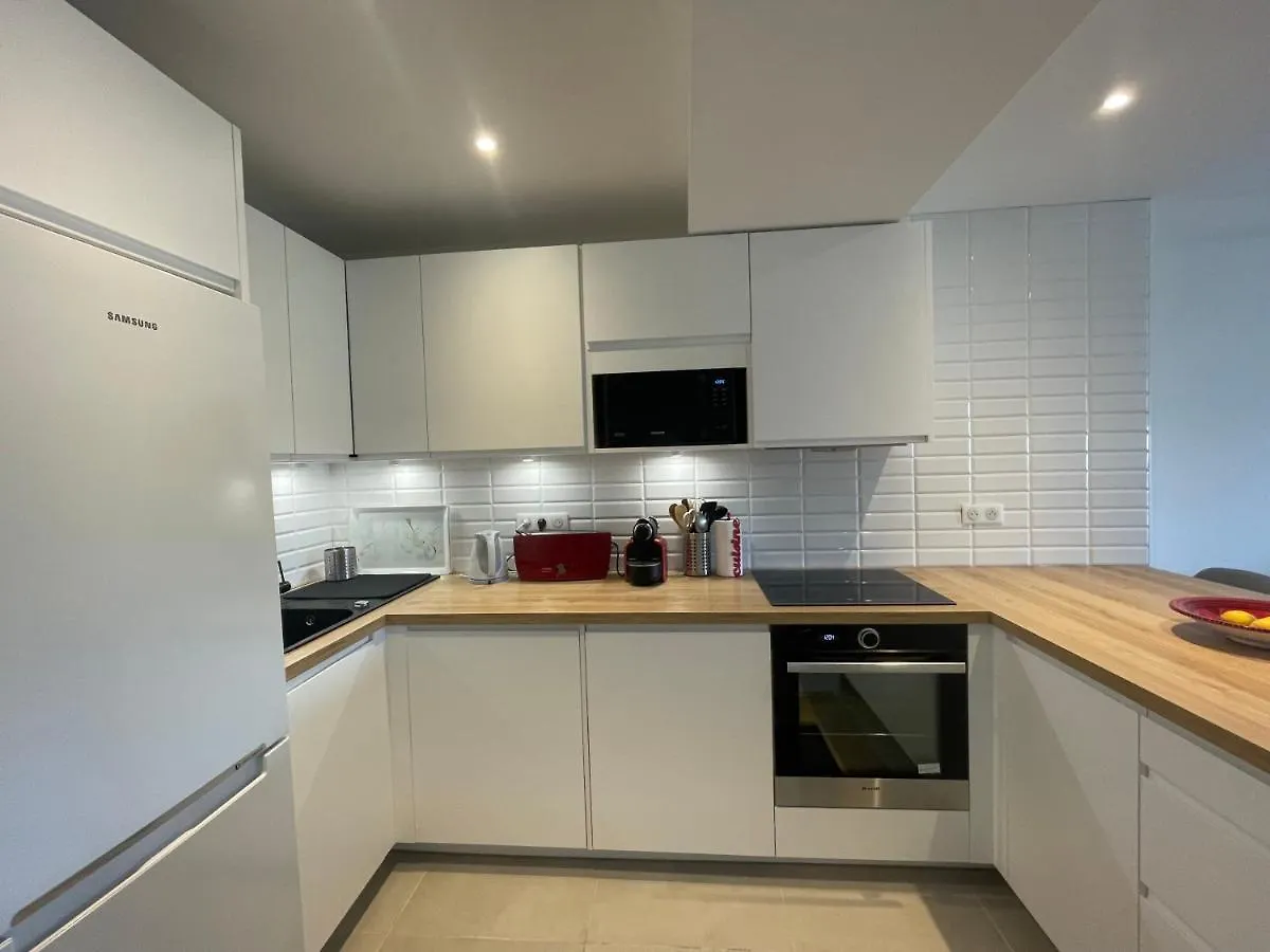 Appartement rénové vue mer avec garage Cagnes-sur-Mer
